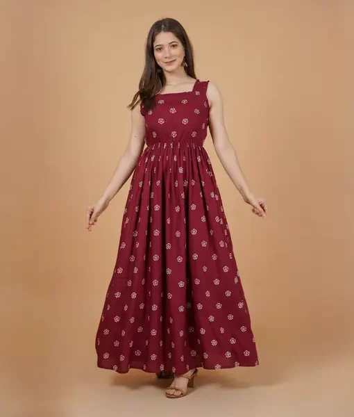 Stunning Red Dress: Elegant & Versatile for Any Occasion